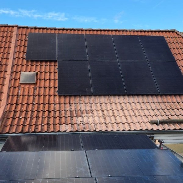 Leistungsstarke Photovoltaikanlage in Langelsheim auf Dach